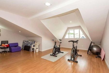 21_photo/94dcfca5c1.3949eb60e8e65e7a-ATLAS-bda3c695-fc9f-46d8-8688-2faabaad65d4.jpg de casa à venda com 3 quartos, 326m² em Pinheirinho, Curitiba