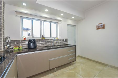 8_photo/94dcfca5db.cf93a4694e328089-ATLAS-cec0096d-47a8-4ecd-9ef9-17694ce8201e.jpg de apartamento à venda com 3 quartos, 221m² em Pinheirinho, Curitiba