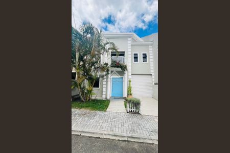 1_photo/94dcfca5db.feaa89eb880974ad-ATLAS-c0bd5917-c195-4cf5-806d-30623dad4ef2.jpg de casa à venda com 3 quartos, 165m² em Pinheirinho, Curitiba