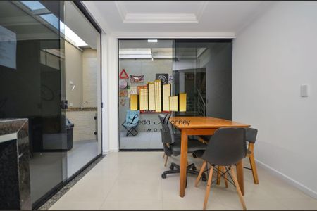 16_photo/94dcfca5eb.27a900e001c278db-ATLAS-042c78a4-74e2-4851-ab4a-08df17b3247c.jpg de casa à venda com 4 quartos, 165m² em Pinheirinho, Curitiba