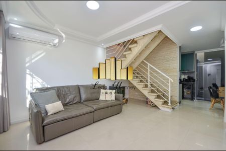 22_photo/94dcfca5eb.27a900e001c278db-ATLAS-095f64e8-2174-48b3-bbed-be853ee44af9.jpg de casa à venda com 4 quartos, 165m² em Pinheirinho, Curitiba