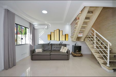 20_photo/94dcfca5eb.27a900e001c278db-ATLAS-40213a87-82ea-4f8b-bbae-ac2dce957648.jpg de casa à venda com 4 quartos, 165m² em Pinheirinho, Curitiba