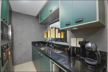 13_photo/94dcfca5eb.27a900e001c278db-ATLAS-bc8e82d6-ddfd-481d-9857-d548bc147771.jpg de casa à venda com 4 quartos, 165m² em Pinheirinho, Curitiba