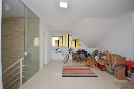 42_photo/94dcfca5eb.27a900e001c278db-ATLAS-d3d65aed-77ea-4efb-9a69-4df332d4c01e.jpg de casa à venda com 4 quartos, 165m² em Pinheirinho, Curitiba