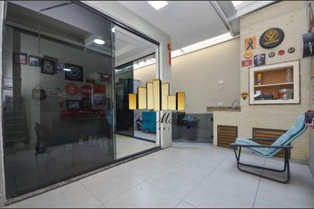 9_photo/94dcfca5eb.27a900e001c278db-ATLAS-ddb60bde-84cc-489f-808d-8f9a15d515f6.jpg de casa à venda com 4 quartos, 165m² em Pinheirinho, Curitiba