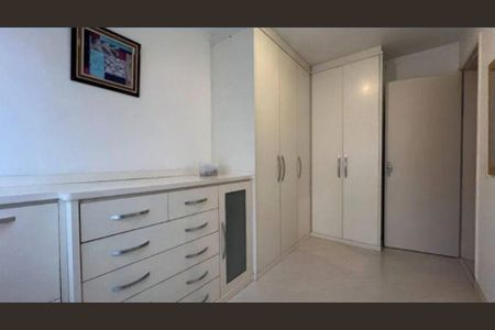 10_photo/94dcfca67f.1ee954665fa22826-ATLAS-5fd24fd0-7d60-46b5-9f6d-bcb54be72df7.jpg de apartamento à venda com 3 quartos, 53m² em Pinheirinho, Curitiba