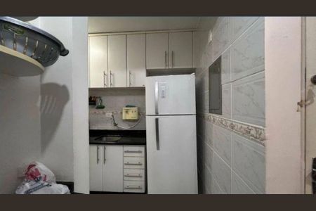 1_photo/94dcfca67f.1ee954665fa22826-ATLAS-ff9d7665-eb56-4285-b9cc-be098daee2ff.jpg de apartamento à venda com 3 quartos, 53m² em Pinheirinho, Curitiba