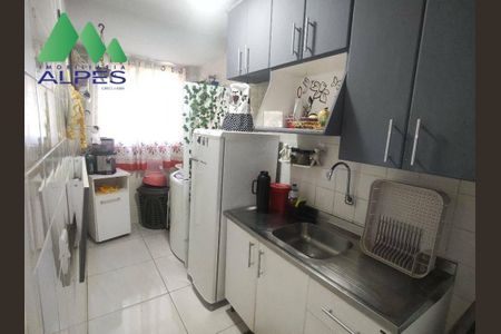 11_photo/94dcfca67f.a28bf137eddcb239-ATLAS-a0fbae83-63e4-4286-86f3-96596eac567f.jpg de apartamento à venda com 3 quartos, 54m² em Pinheirinho, Curitiba