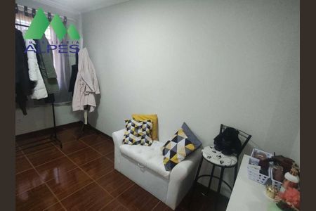 5_photo/94dcfca67f.a28bf137eddcb239-ATLAS-efc2ace3-dbf8-4d71-aacb-ec3d9c7fa608.jpg de apartamento à venda com 3 quartos, 54m² em Pinheirinho, Curitiba