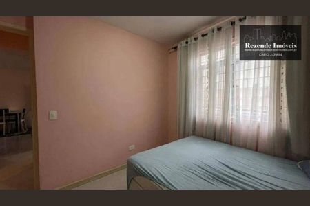 2_photo/94dcfca67f.e0132e0f02b87c88-ATLAS-5891f491-1db4-45ec-82e0-74b9a3da39f2.jpg de apartamento à venda com 3 quartos, 53m² em Pinheirinho, Curitiba