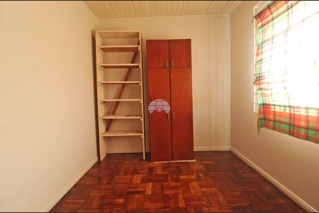 7_photo/94dcfca785.534ce5965a160154-ATLAS-5c3126b4-adf3-426e-bbde-e084446fe5dc.jpg de casa à venda com 3 quartos, 161m² em Capão Raso, Curitiba