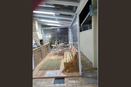 8_photo/94dcfca92d.ceff8192393c33de-ATLAS-2eaf105d-5970-4340-a2eb-99867417d9e0.jpg de casa à venda com 3 quartos, 150m² em Capão Raso, Curitiba