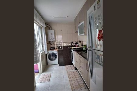 11_photo/94dcfca92d.ceff8192393c33de-ATLAS-b5048ebe-e565-4db8-9956-cf7080c0af18.jpg de casa à venda com 3 quartos, 150m² em Capão Raso, Curitiba