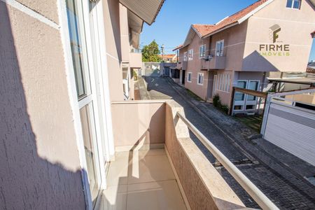 7_photo/94dcfca943.935c805baf9a7d1f-ATLAS-cfdefcf5-5cb7-40b2-8f3e-00dc3b93d12a.jpg de casa à venda com 3 quartos, 182m² em Capão Raso, Curitiba