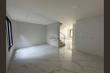 6_photo/94dcfcaa0f.2cd9404a84676b27-ATLAS-3380171f-000d-4e81-a070-b985bdc983cd.jpg de casa à venda com 3 quartos, 140m² em Capão Raso, Curitiba