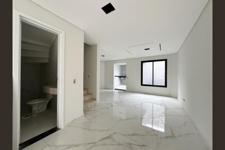 12_photo/94dcfcaa0f.2cd9404a84676b27-ATLAS-d139d5ed-e835-4efa-ae7f-6f754cfd272c.jpg de casa à venda com 3 quartos, 170m² em Capão Raso, Curitiba