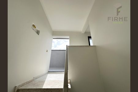 3_photo/94dcfcaa0f.810e40edf3b80a32-ATLAS-0c81f477-a286-4d88-ab4d-cb452f0ecfd2.jpg de casa à venda com 3 quartos, 170m² em Capão Raso, Curitiba