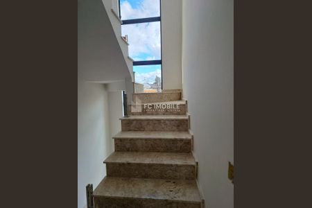 2_photo/94dcfcaa0f.c4a0bdba0b5cdebe-ATLAS-015667d9-e1a1-4150-b07f-9c17ac10e0ee.jpg de casa à venda com 3 quartos, 141m² em Capão Raso, Curitiba