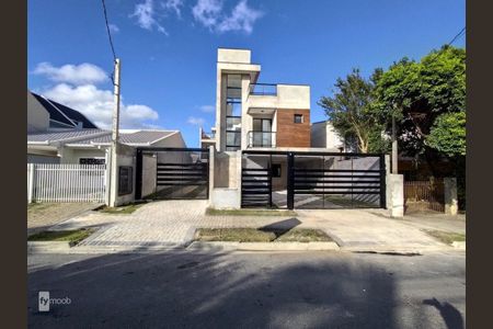 1_photo/94dcfcaa0f.ff8bc8ff8f299a91-ATLAS-0214bc11-15e3-45b3-9ebd-3dbee474a510.jpg de casa à venda com 3 quartos, 141m² em Capão Raso, Curitiba