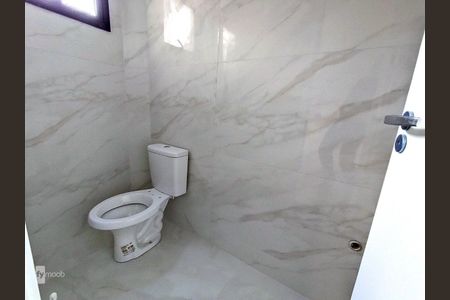 10_photo/94dcfcaa0f.ff8bc8ff8f299a91-ATLAS-30fdf5a9-2d9f-41d4-8398-c79a74bd8835.jpg de casa à venda com 3 quartos, 141m² em Capão Raso, Curitiba