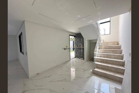 7_photo/94dcfcaa0f.ff8bc8ff8f299a91-ATLAS-4aa862e2-8371-4de2-8204-efe0964fd14e.jpg de casa à venda com 3 quartos, 141m² em Capão Raso, Curitiba