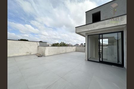 6_photo/94dcfcaa0f.ff8bc8ff8f299a91-ATLAS-57fb039a-85e4-493a-910e-4fa2401d9c81.jpg de casa à venda com 3 quartos, 191m² em Capão Raso, Curitiba