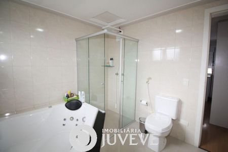 29_photo/94dcfcaa29.131c711fc740dfc3-ATLAS-4017f0e8-0dbe-42af-9dc3-433bd3c665b9.jpg de casa à venda com 3 quartos, 300m² em Capão Raso, Curitiba