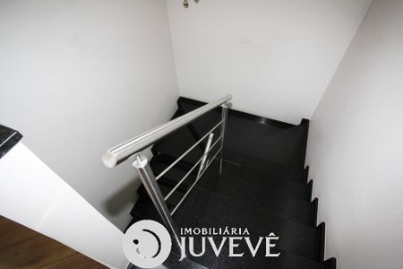 32_photo/94dcfcaa29.131c711fc740dfc3-ATLAS-46a98d06-9a38-4650-98f7-cb8d4c3251dc.jpg de casa à venda com 3 quartos, 300m² em Capão Raso, Curitiba