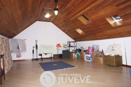 20_photo/94dcfcaa29.131c711fc740dfc3-ATLAS-4ee6f9b9-cfa6-43ee-88e5-413aef2e743a.jpg de casa à venda com 3 quartos, 300m² em Capão Raso, Curitiba