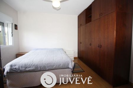 13_photo/94dcfcaa29.131c711fc740dfc3-ATLAS-8eb50ff5-0359-49cb-b667-6cdc71ce5962.jpg de casa à venda com 3 quartos, 300m² em Capão Raso, Curitiba