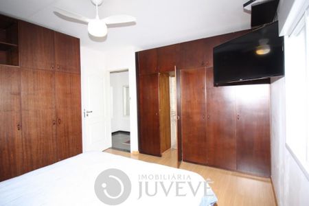 12_photo/94dcfcaa29.131c711fc740dfc3-ATLAS-94342b27-4ff8-4817-b186-4b4e053d3e52.jpg de casa à venda com 3 quartos, 300m² em Capão Raso, Curitiba