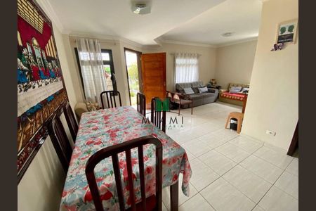 9_photo/94dcfcaa31.86fa7c56df5ec564-ATLAS-310381d7-e476-4d87-832d-250c2813b195.jpg de casa à venda com 3 quartos, 180m² em Capão Raso, Curitiba