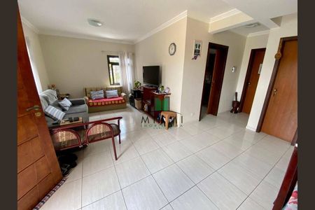 7_photo/94dcfcaa31.86fa7c56df5ec564-ATLAS-7598f4b9-67c6-49e1-852c-2a1f9592ee84.jpg de casa à venda com 3 quartos, 180m² em Capão Raso, Curitiba