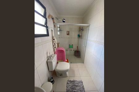 3_photo/94dcfcaa31.86fa7c56df5ec564-ATLAS-8461caa1-65fe-42d6-bcfc-26596e82c614.jpg de casa à venda com 3 quartos, 180m² em Capão Raso, Curitiba