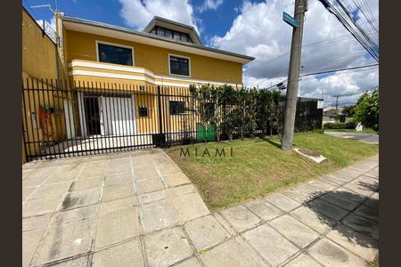 10_photo/94dcfcaa31.86fa7c56df5ec564-ATLAS-8acce083-a82c-4154-adaa-42a4ddca22b1.jpg de casa à venda com 3 quartos, 180m² em Capão Raso, Curitiba