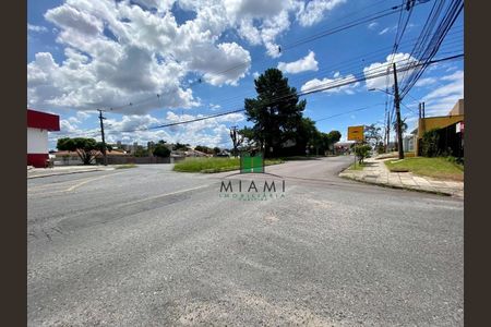 8_photo/94dcfcaa31.86fa7c56df5ec564-ATLAS-b7ba19ad-567e-4a17-897c-5bcff10d5f15.jpg de casa à venda com 3 quartos, 180m² em Capão Raso, Curitiba