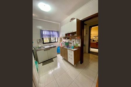 9_photo/94dcfcaa31.86fa7c56df5ec564-ATLAS-c6006c24-4bad-4ed5-8b7b-daf13bcf1738.jpg de casa à venda com 3 quartos, 180m² em Capão Raso, Curitiba