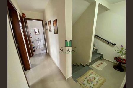 27_photo/94dcfcaa31.86fa7c56df5ec564-ATLAS-d9a00407-2ebc-4737-bb5a-2bdb46701628.jpg de casa à venda com 3 quartos, 180m² em Capão Raso, Curitiba