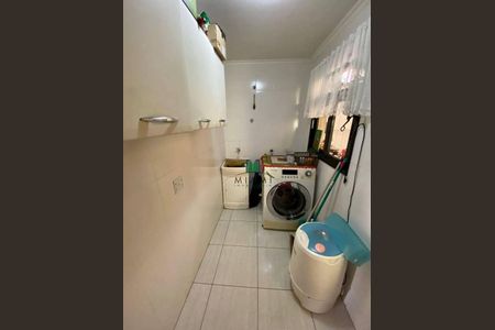 9_photo/94dcfcaa31.86fa7c56df5ec564-ATLAS-dda6ff90-ffe5-49ea-b226-8339010e31bb.jpg de casa à venda com 3 quartos, 180m² em Capão Raso, Curitiba