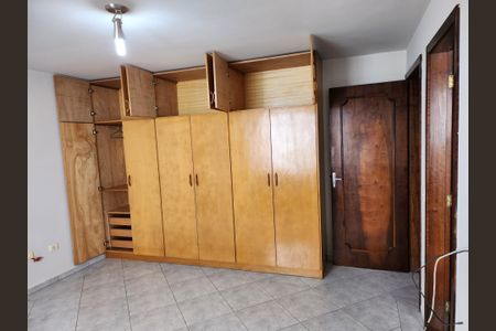 8_photo/94dcfcaa4f.2781d2ca693b02d7-ATLAS-62b53d24-6f0e-42d3-b540-cf63aaab65f7.jpg de casa para alugar com 3 quartos, 268m² em Capão Raso, Curitiba