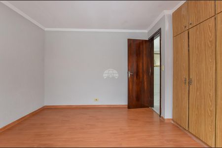 41_photo/94dcfcaa6b.e6c5309fd1607d84-ATLAS-00957841-25f8-48fe-b79b-b0935c96ef1a.jpg de casa à venda com 4 quartos, 270m² em Capão Raso, Curitiba