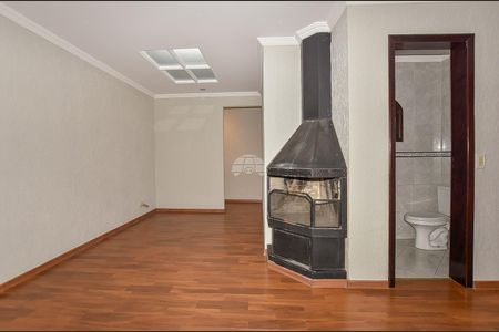 23_photo/94dcfcaa6b.e6c5309fd1607d84-ATLAS-32e3f415-1b34-449c-9287-2c67d57d48d7.jpg de casa à venda com 4 quartos, 270m² em Capão Raso, Curitiba