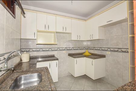 20_photo/94dcfcaa6b.e6c5309fd1607d84-ATLAS-38d5ccde-b0b3-4cc5-af72-26d9a3359836.jpg de casa à venda com 4 quartos, 270m² em Capão Raso, Curitiba