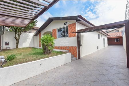 4_photo/94dcfcaa6b.e6c5309fd1607d84-ATLAS-5bcea024-b908-4810-9344-f524605e85e6.jpg de casa à venda com 4 quartos, 270m² em Capão Raso, Curitiba