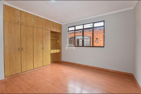 40_photo/94dcfcaa6b.e6c5309fd1607d84-ATLAS-b86ec7fd-5ac0-4f60-9788-aa970850528c.jpg de casa à venda com 4 quartos, 270m² em Capão Raso, Curitiba