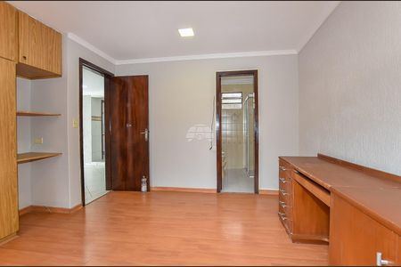 36_photo/94dcfcaa6b.e6c5309fd1607d84-ATLAS-bb9255d3-7515-414f-8fe8-002a03b317f7.jpg de casa à venda com 4 quartos, 270m² em Capão Raso, Curitiba