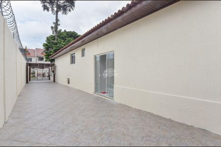 31_photo/94dcfcaa6b.e6c5309fd1607d84-ATLAS-bc8a92e4-cce9-4e3e-9c30-93c596300c21.jpg de casa à venda com 4 quartos, 270m² em Capão Raso, Curitiba