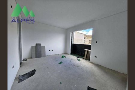 2_photo/94dcfcaa6f.615e17fc0c3e4f77-ATLAS-56efe68c-334d-4bdc-b8bf-ddef096eb332.jpg de casa à venda com 3 quartos, 128m² em Capão Raso, Curitiba