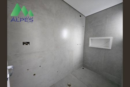 5_photo/94dcfcaa6f.615e17fc0c3e4f77-ATLAS-b95f01f1-d1f7-4885-a80e-f5a8294c9731.jpg de casa à venda com 3 quartos, 128m² em Capão Raso, Curitiba