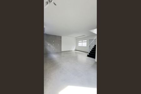 2_photo/94dcfcaa71.7c86bb93d584bd92-ATLAS-08626c7a-e38b-4244-acb7-c4c53f667fff.jpg de casa à venda com 3 quartos, 129m² em Capão Raso, Curitiba